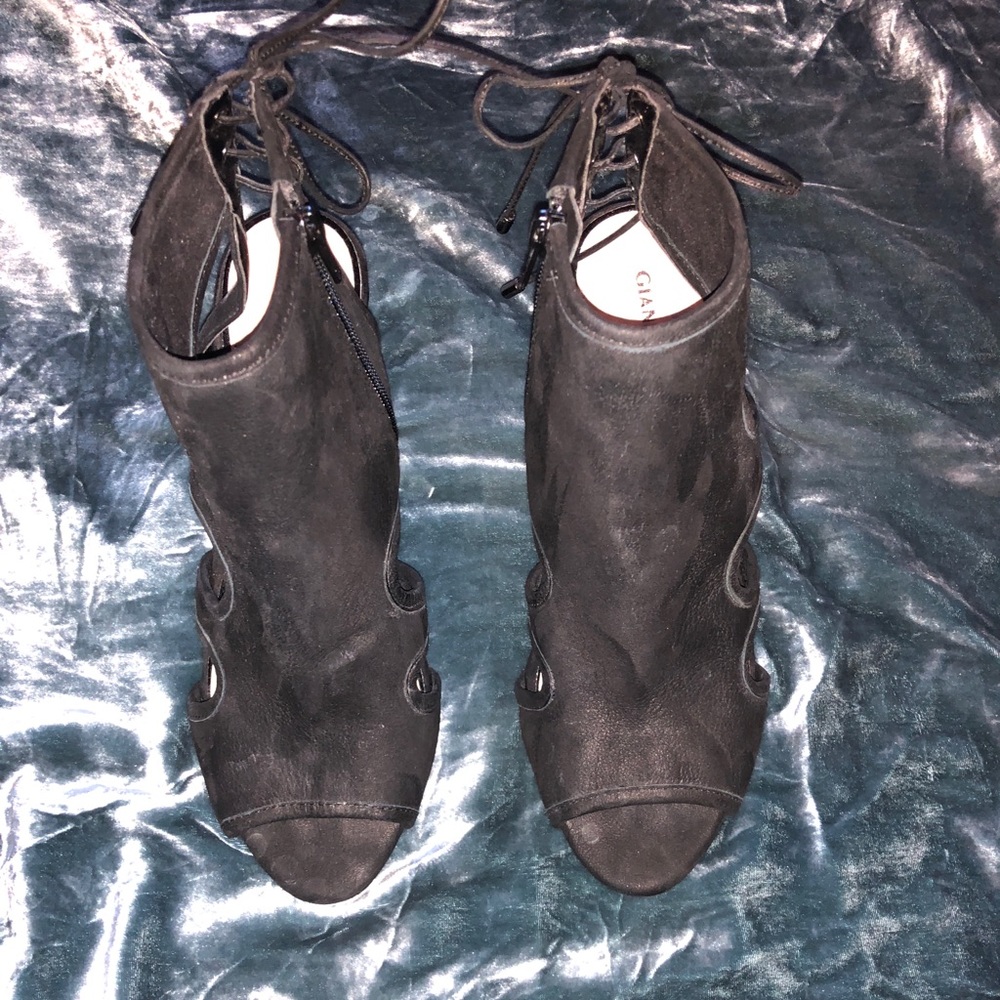 Gianni Bini Sandals size 9